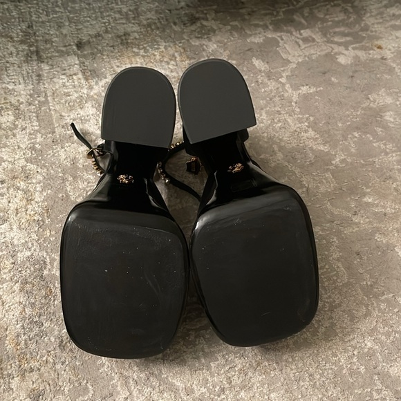 Versace D'orsay Satin Pumps Size 38.5 - Picture 5 of 7